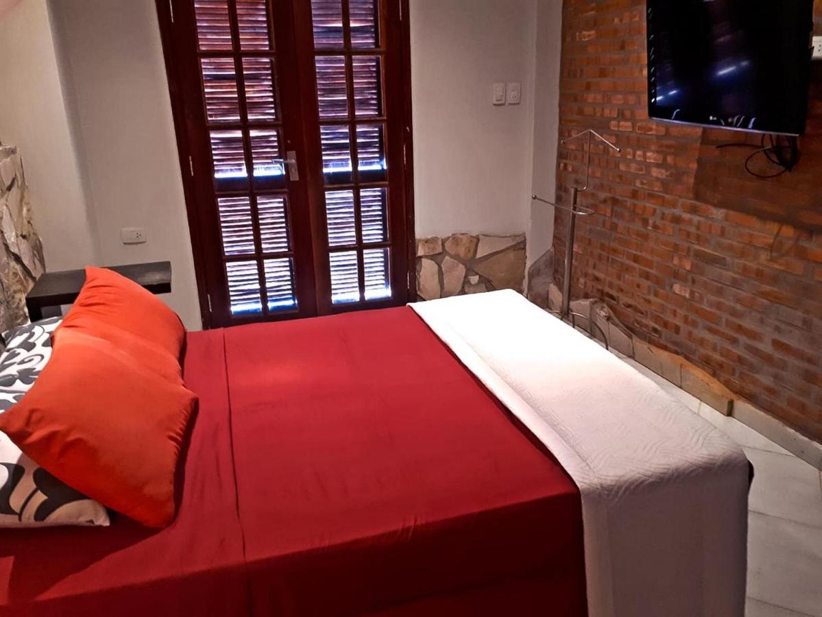 "Nueva La Grappa" Hotel & Posada Алтус Экстерьер фото