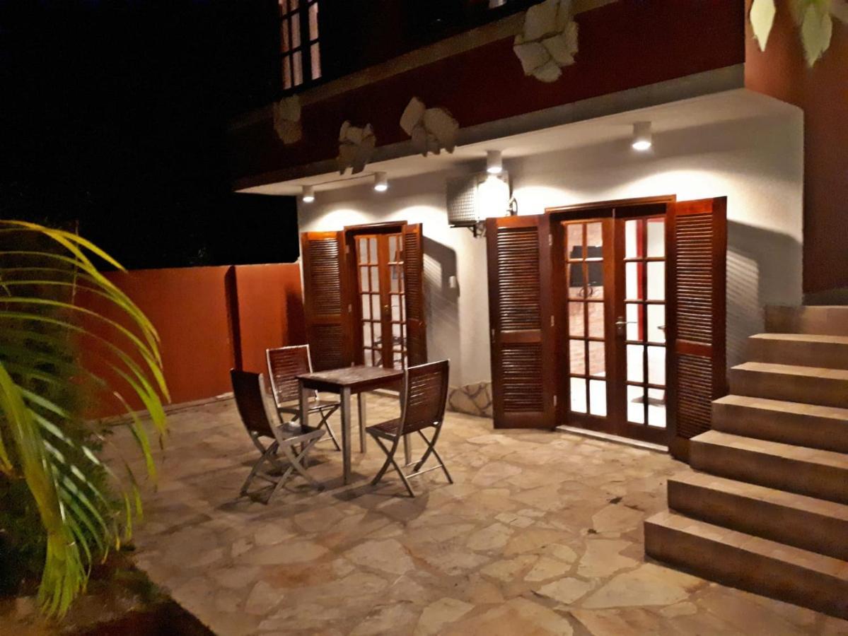 "Nueva La Grappa" Hotel & Posada Алтус Экстерьер фото